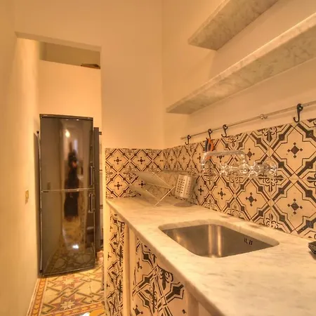 Via Veneto Cosy House 公寓